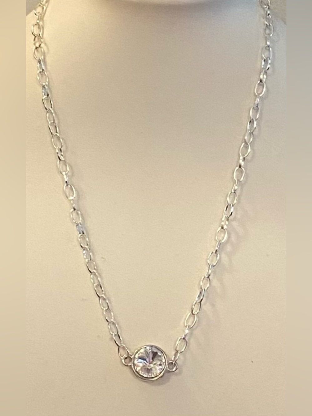 NEW Swarovski Rivoli Crystal necklace - Picture 2 of 6